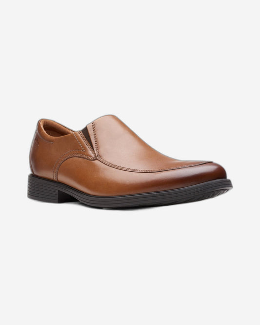 Clarks Whiddon Step Shoes (Standard Fit)
