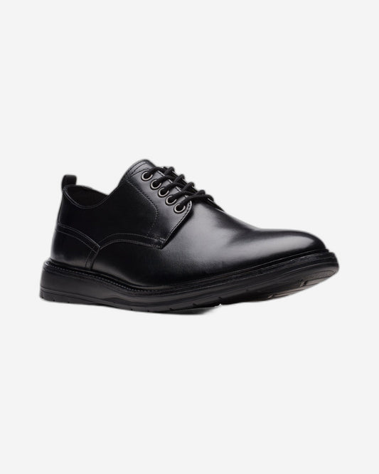 Clarks Chantry Lace (Standard Fit)