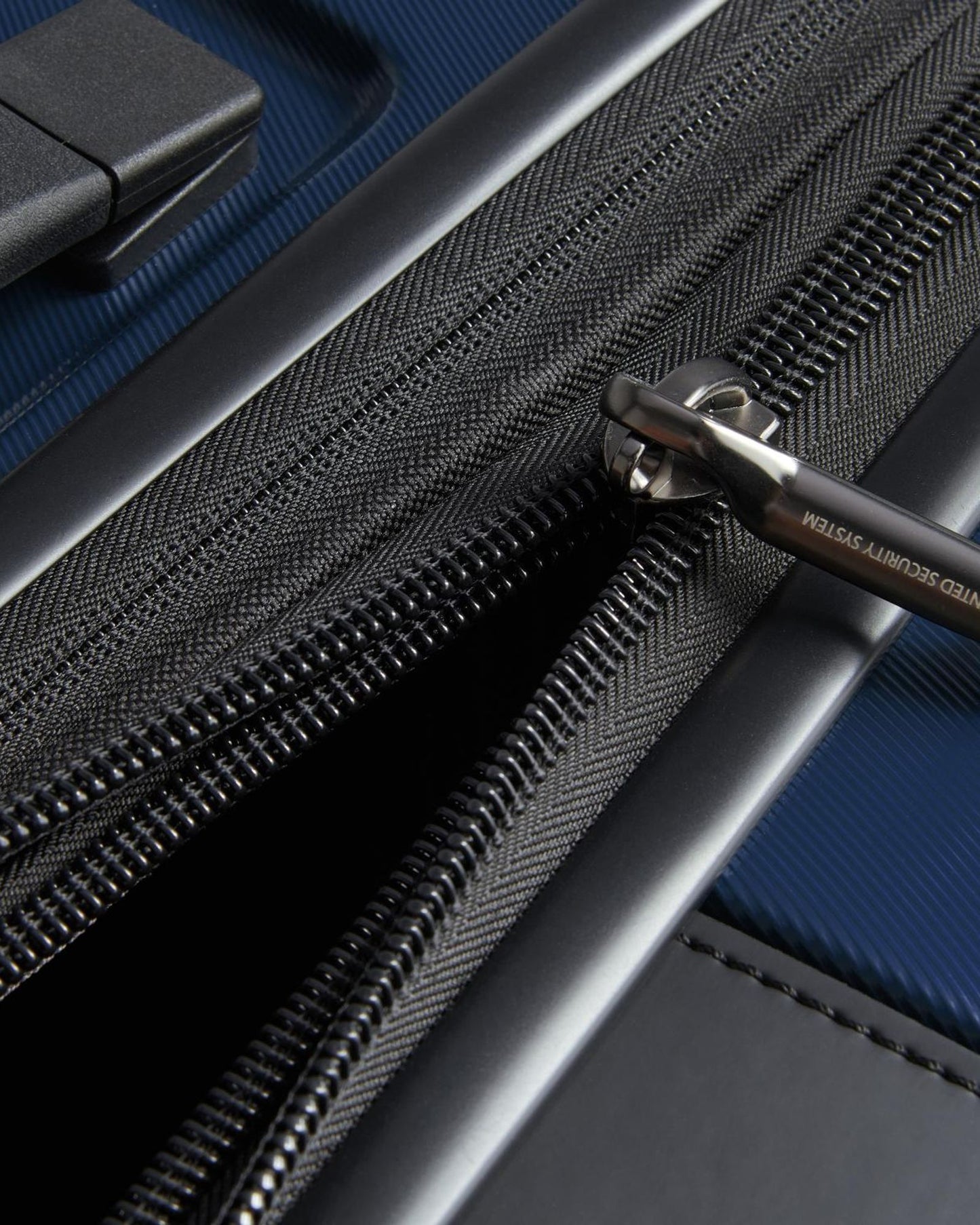 Delsey Paris Promenade Hard 2.0