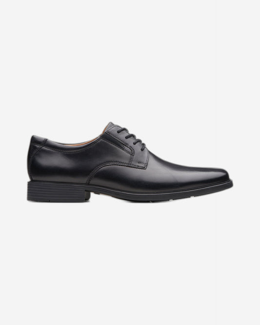 Clarks Tilden Plain Shoes (Wide Fit)
