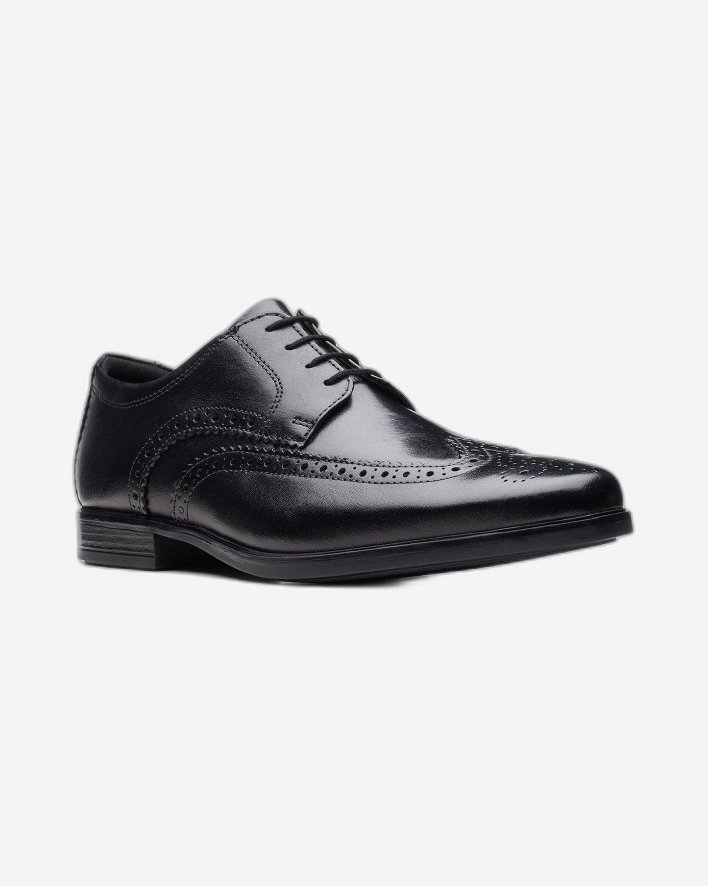 Clarks Howard Wing Shoes (Wide Fit)
