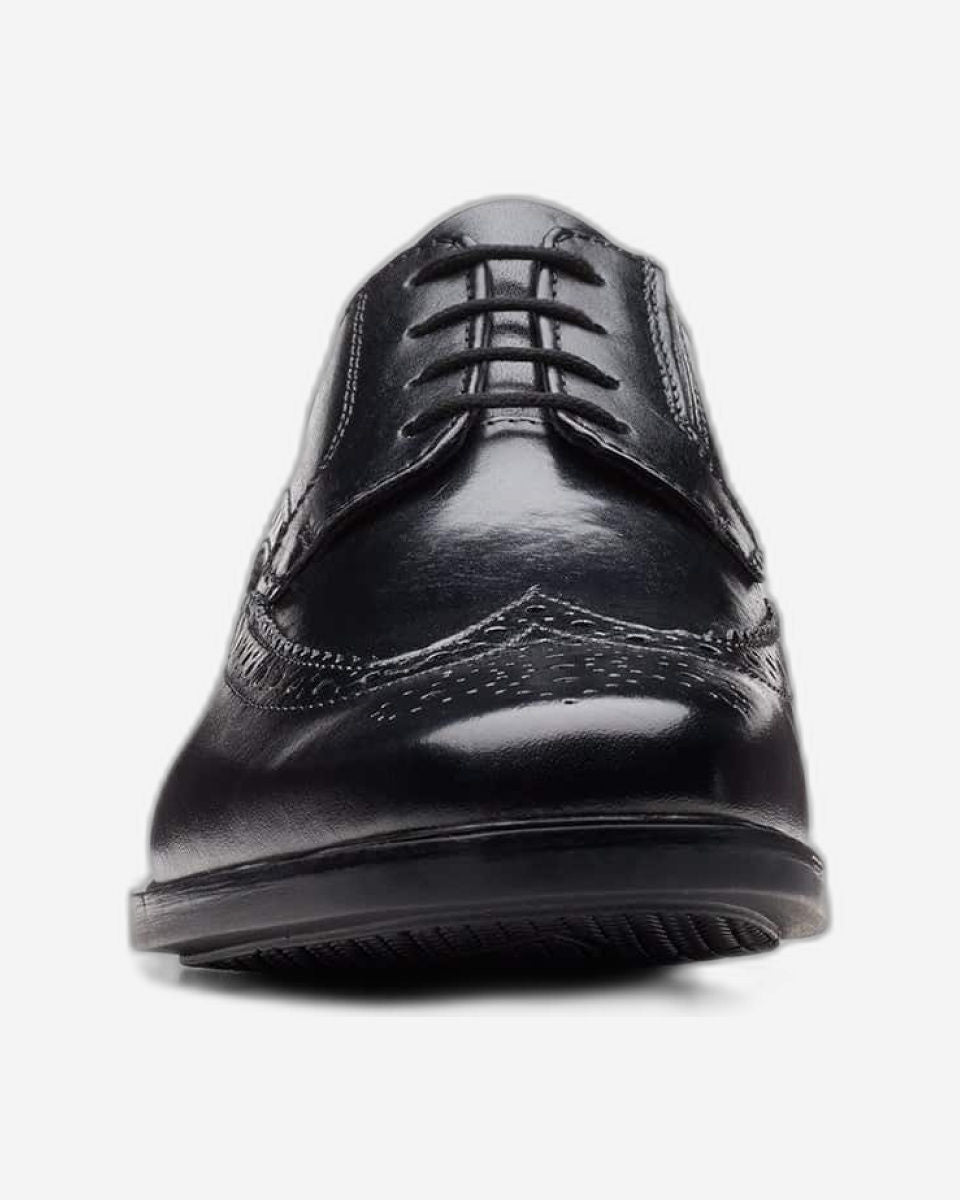 Clarks Howard Wing Shoes (Wide Fit)