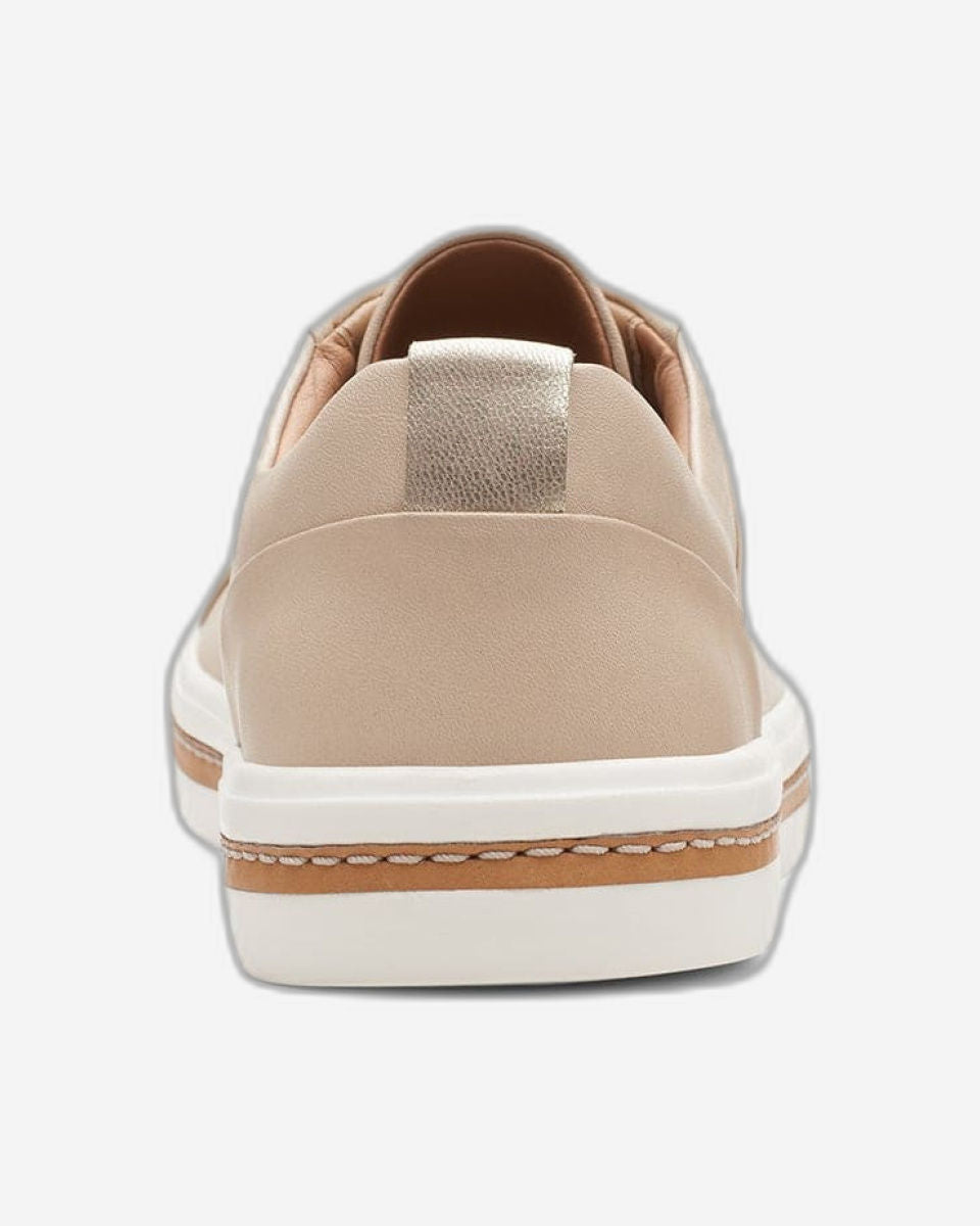 Clarks Un Maui Lace Shoes (Wide Fit)