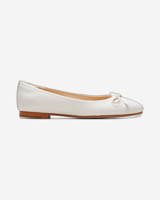 Clarks Grace Lily Shoes (Standard Fit)