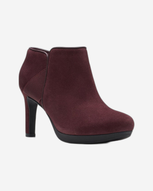 Clarks Ambyr Gem Shoes (Standard Fit)