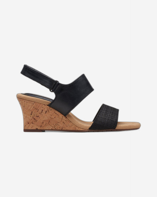 Clarks Kyarra Faye Sandals (Wide Fit)