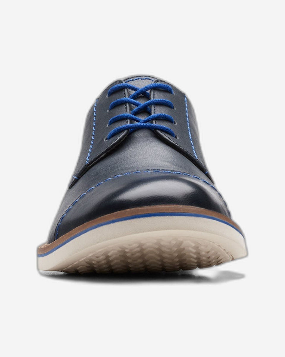 Clarks Atticus Lt Cap (Standard Fit)