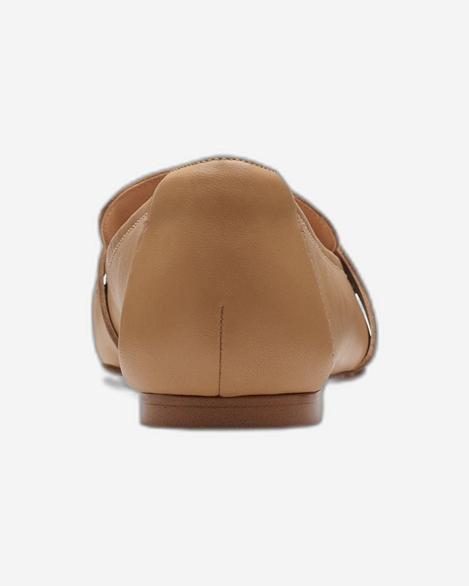 Clarks Seren Flat (Standard Fit)