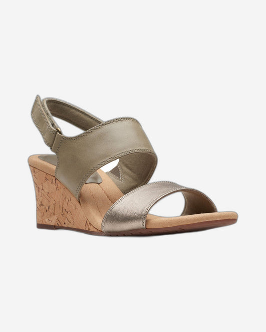 Clarks Kyarra Faye Sandals (Wide Fit)