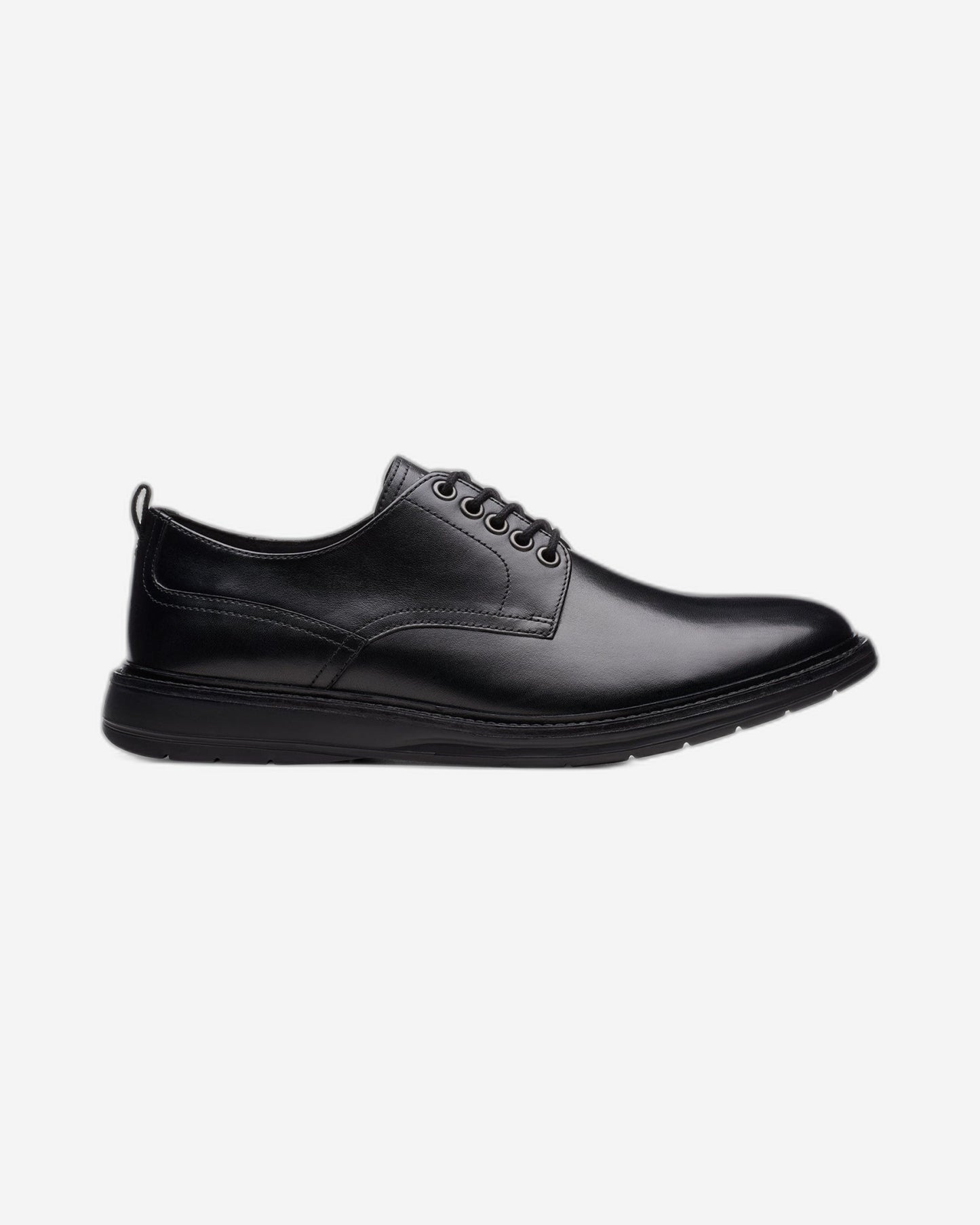 Clarks Chantry Lace (Standard Fit)