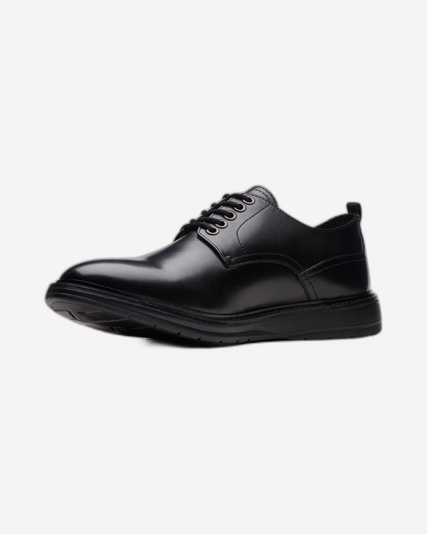 Clarks Chantry Lace (Standard Fit)