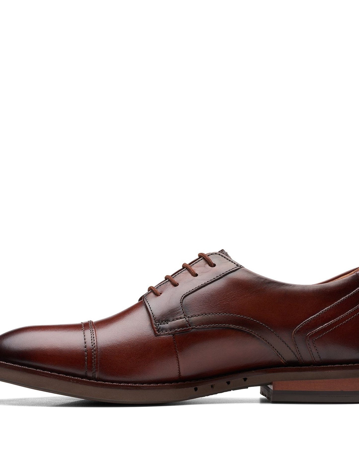 Clarks Un Hugh Cap (Wide Fit)
