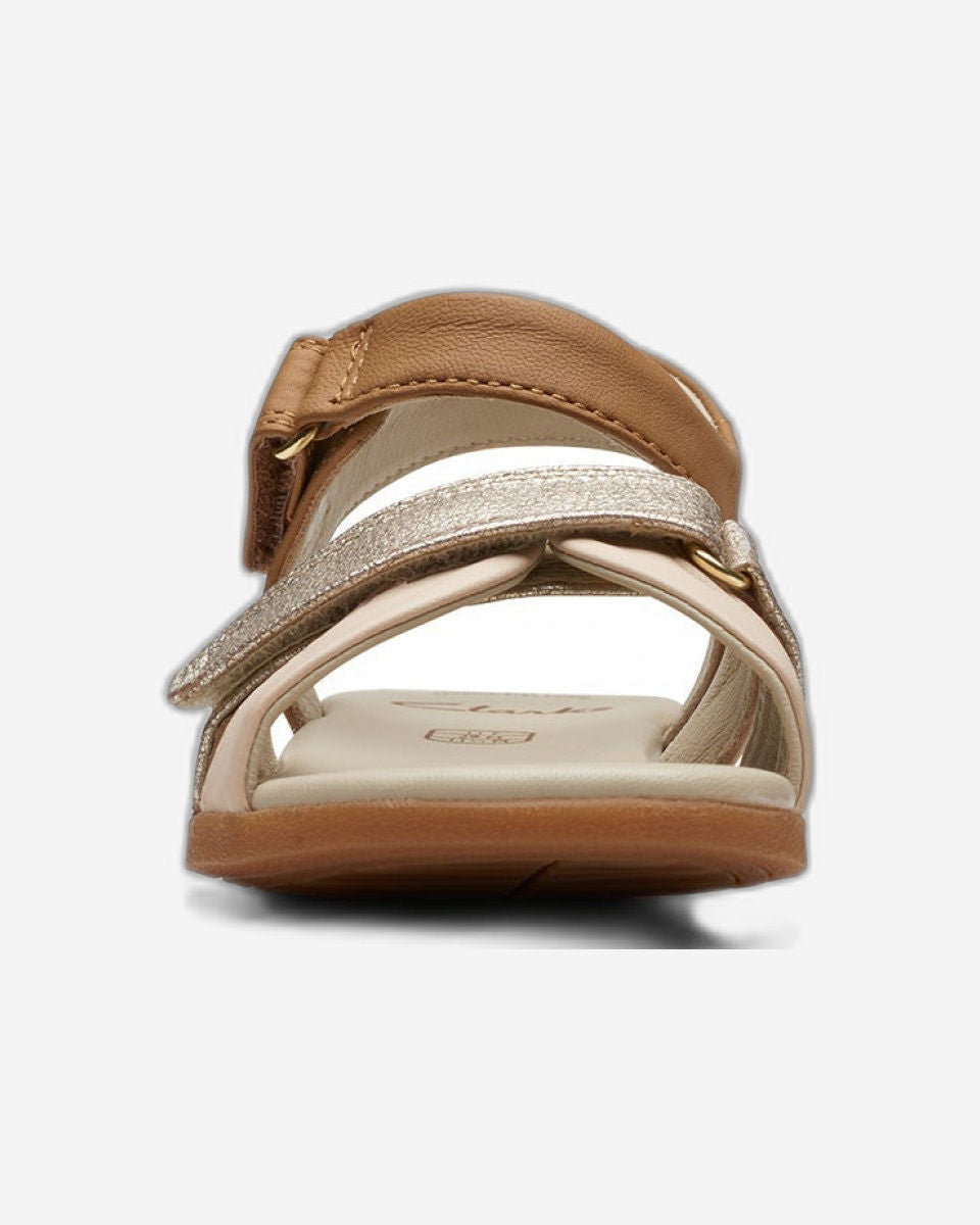 Clarks Girls Ivy Sea Kid. (Standard Fit)