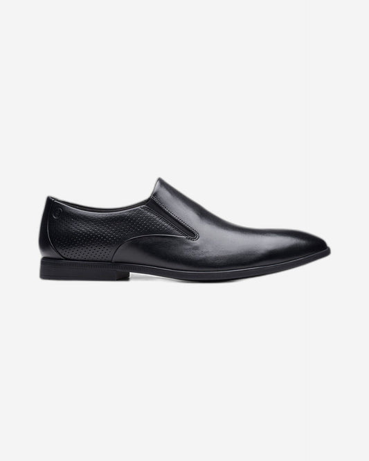 Clarks Boswyn Slip Shoes (Standard Fit)