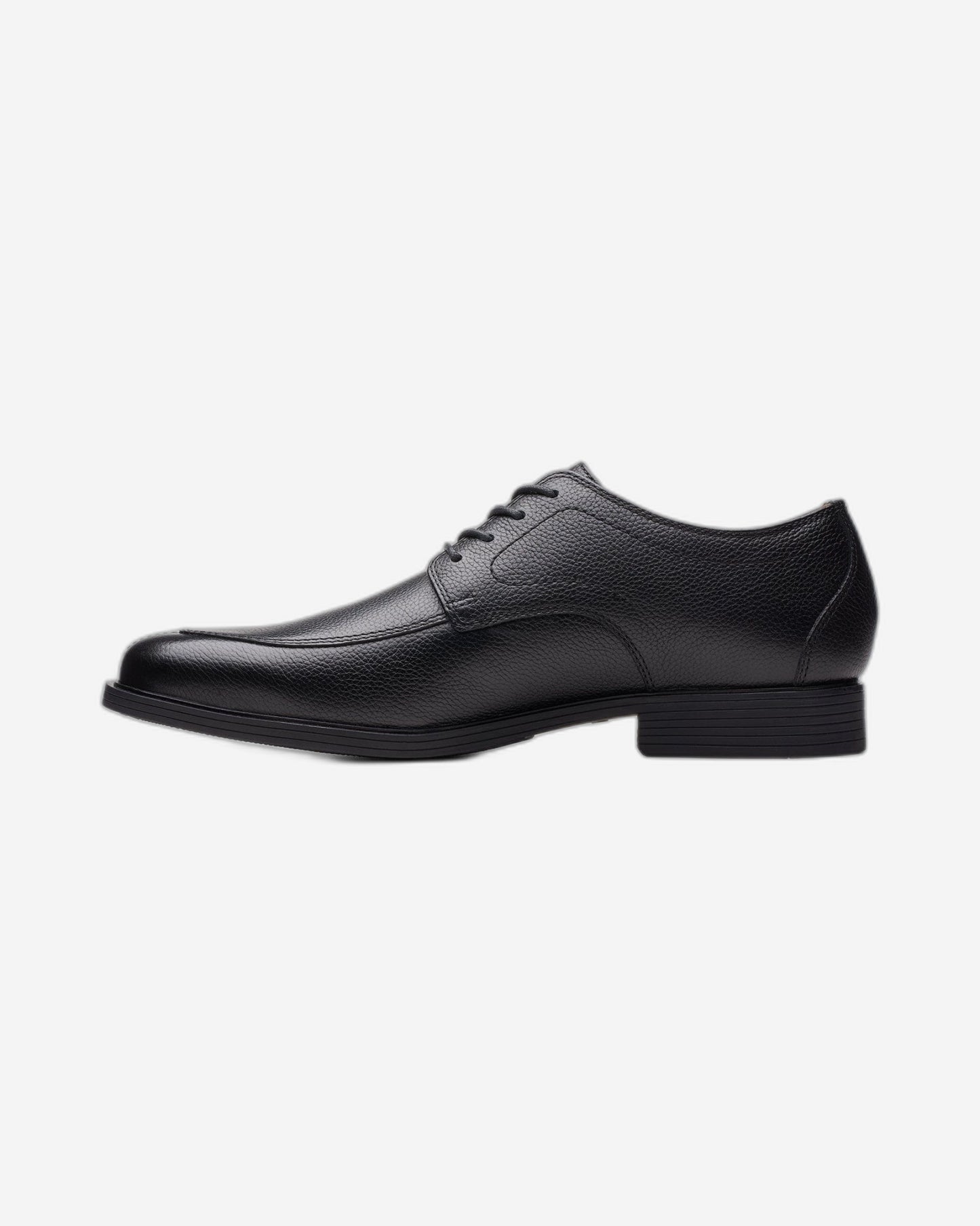 Clarks Whiddon Apron Shoes (Standard Fit)