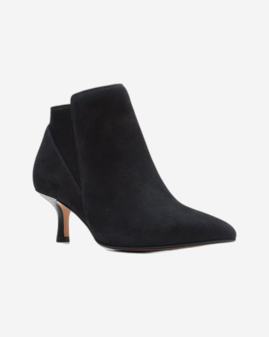 Clarks Violet 55 Up (Standard Fit)