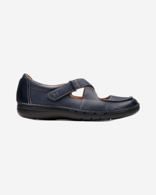 Clarks Un Loop Strap (Standard Fit)