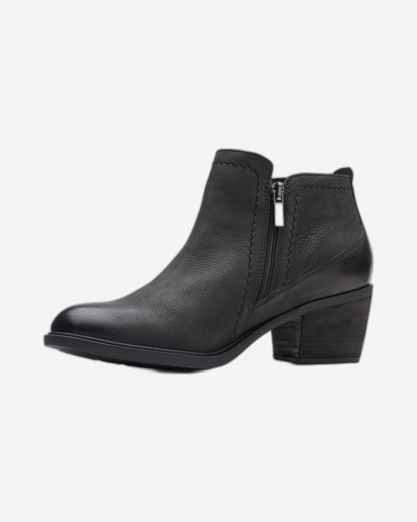 Clarks Neva Lo Boots (Standard Fit)
