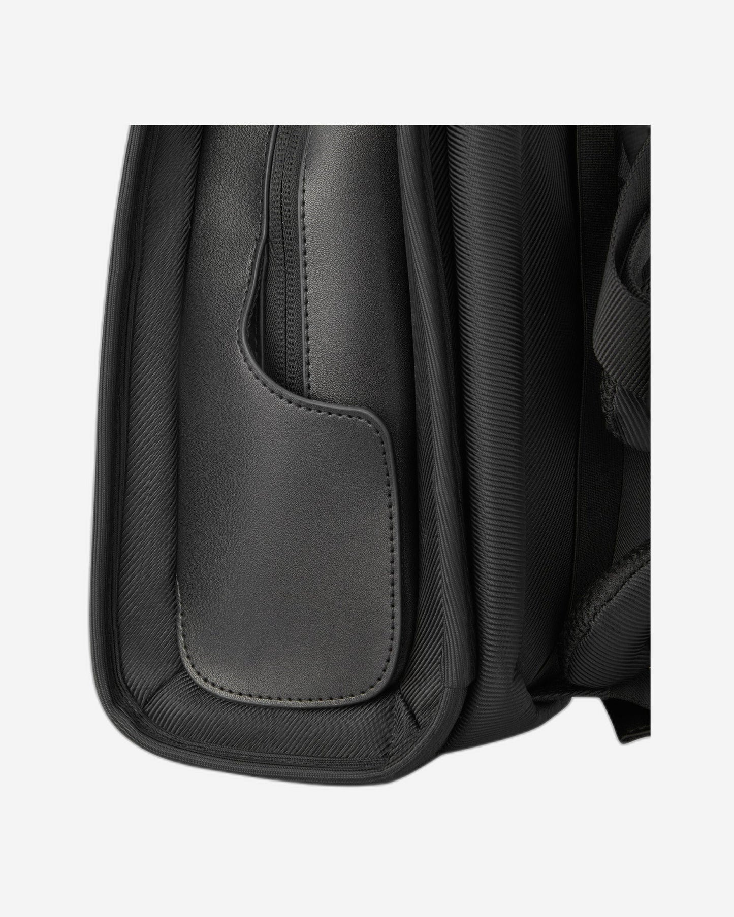 Delsey Paris Arche 2 Briefcase with Starp