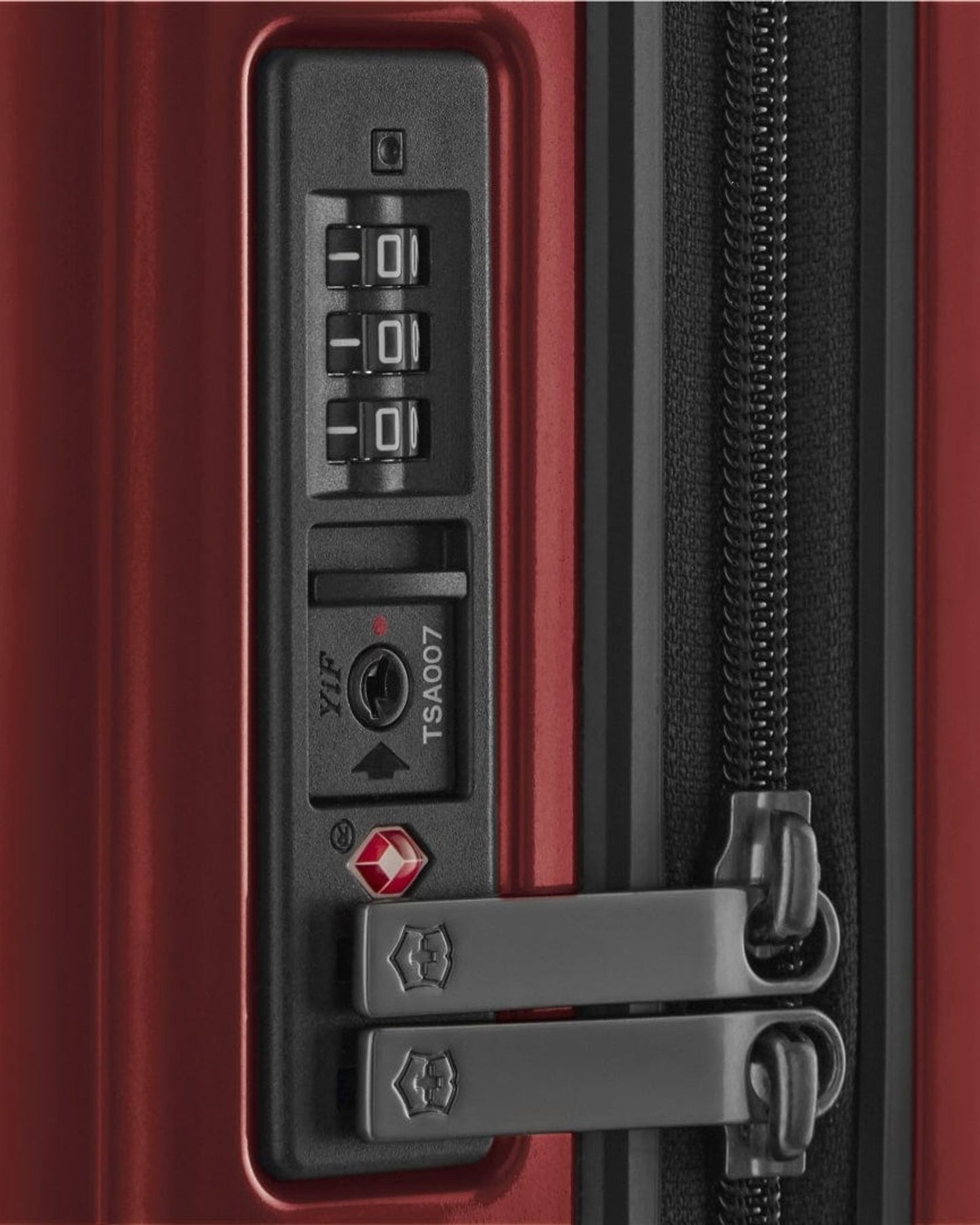 Victorinox Airox 55Cm Global Hardside Non Expandable Super Lightweight Cabin Luggage Trolley Red - 612498