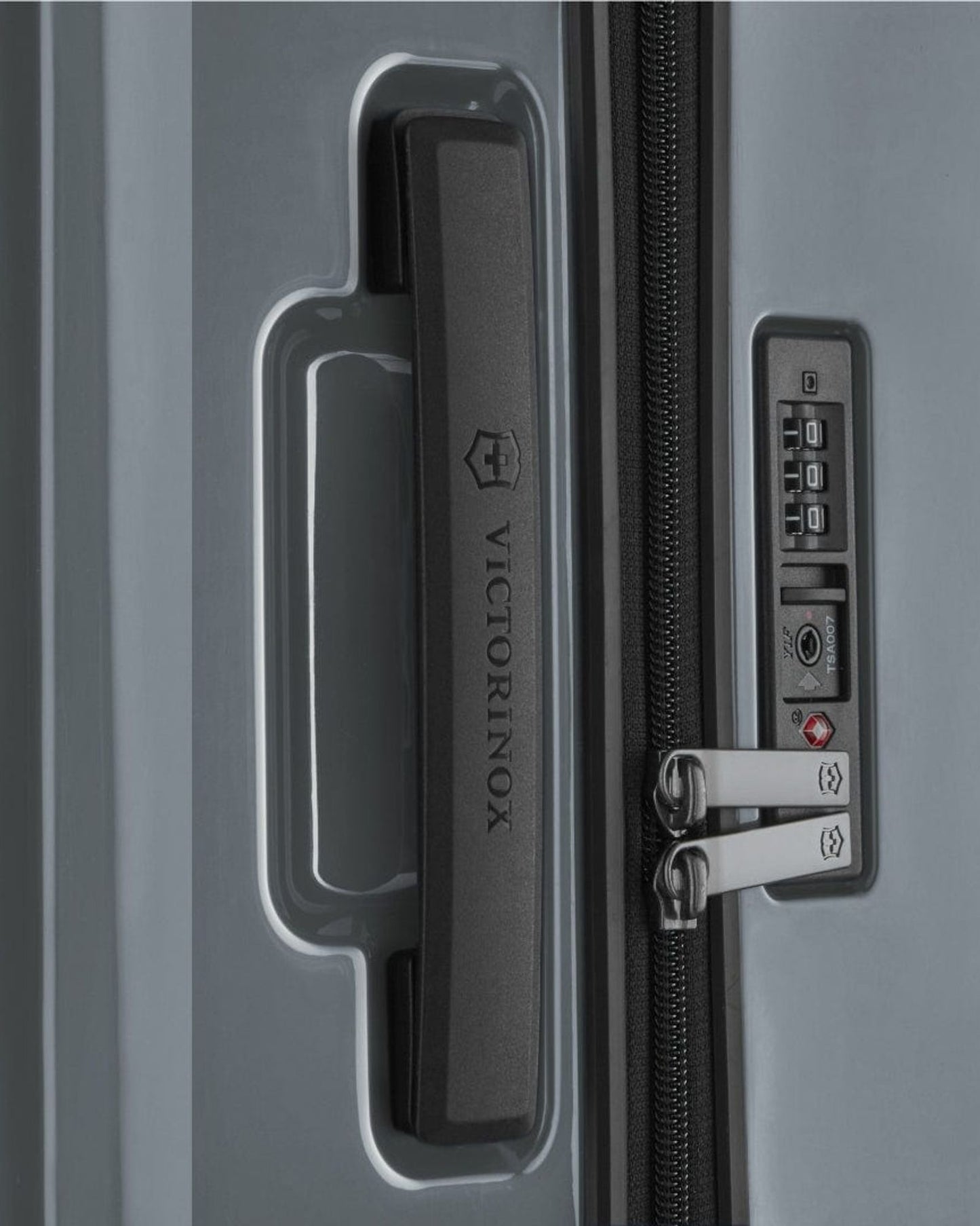 Victorinox Airox 65cm Global Hardside Non Expandable Super Lightweight Check-In Luggage Trolley Silver - 612508