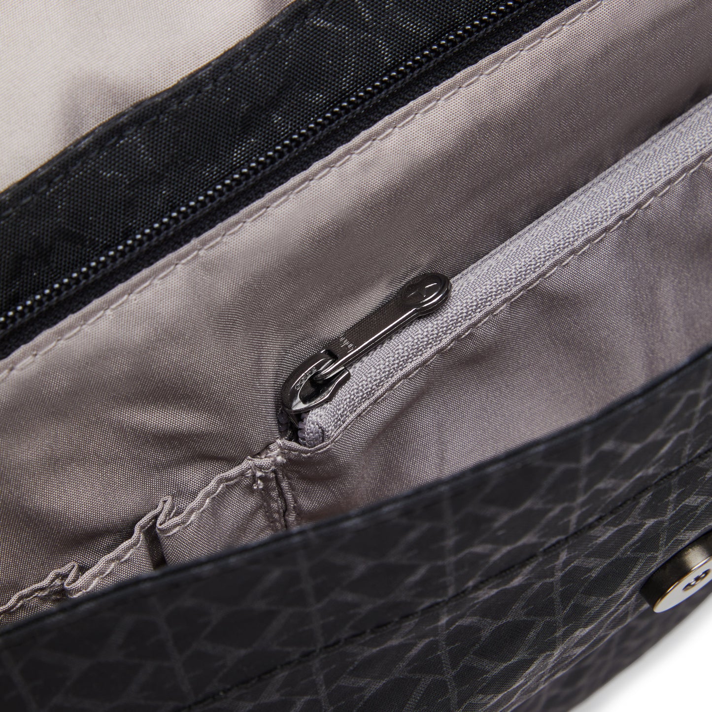 Kipling-Superworker-Working Bag (With Removable Shoulderstrap)-Signature Emb-I4718-K59 - I4718-K59