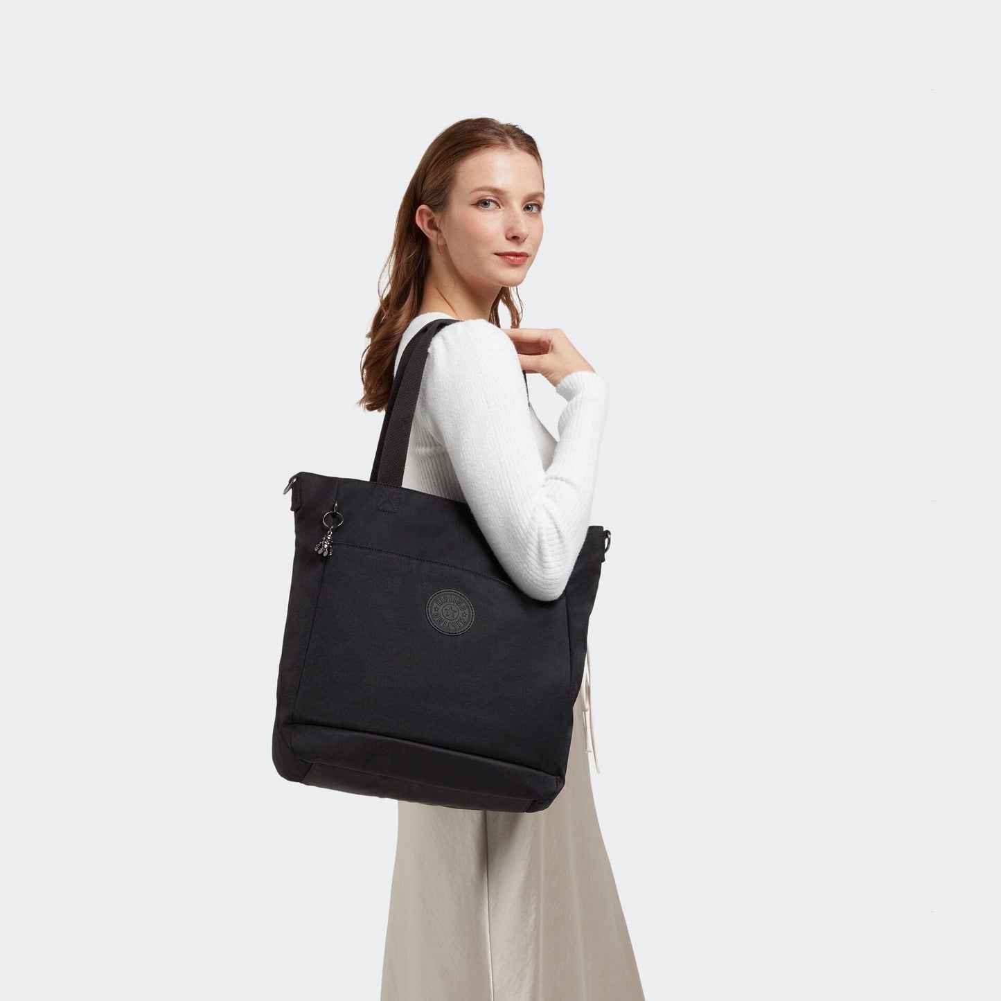 Sunhee Rich Black