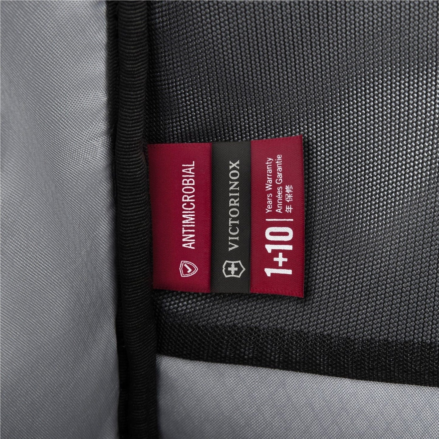 Victorinox Touring 2.0 Sling Bag Black