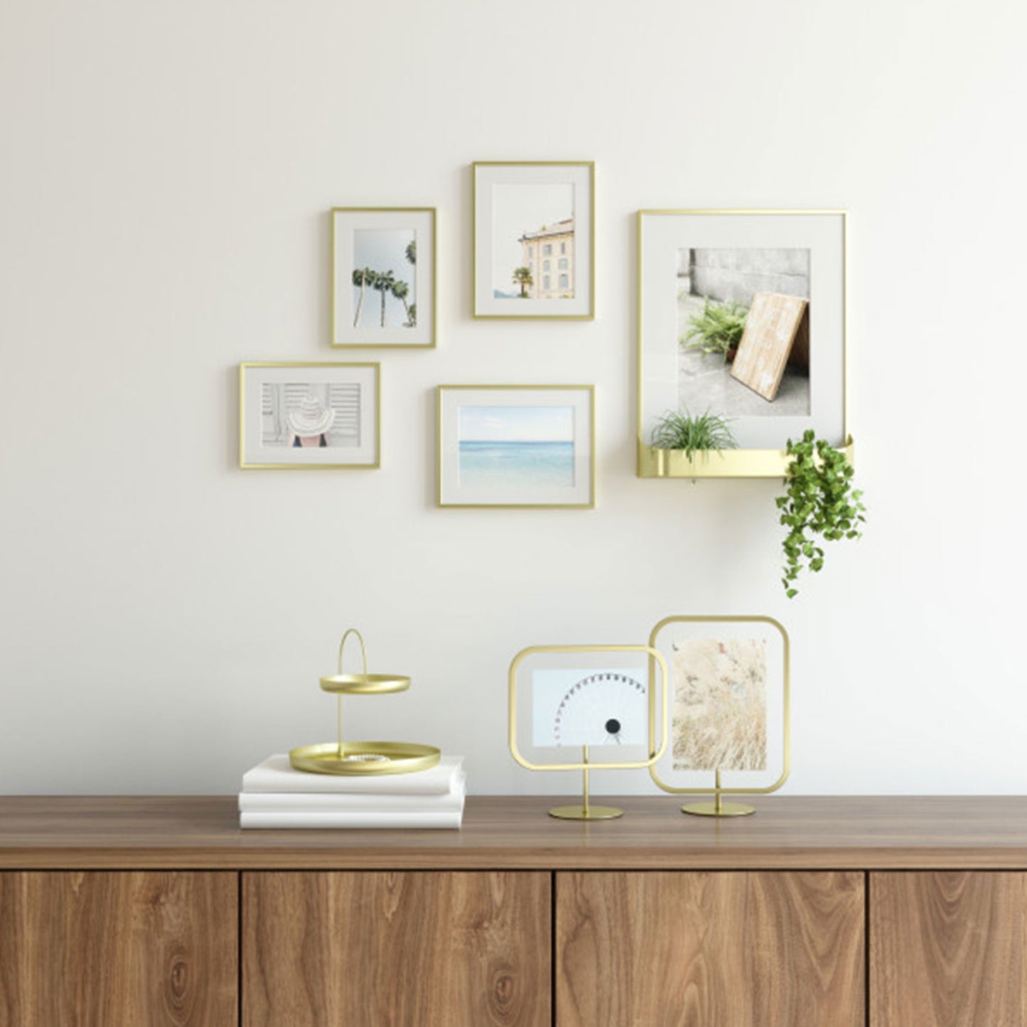 Umbra Infinity Sqround Picture Frame 5X7 Matt Brass - 1012270-221
