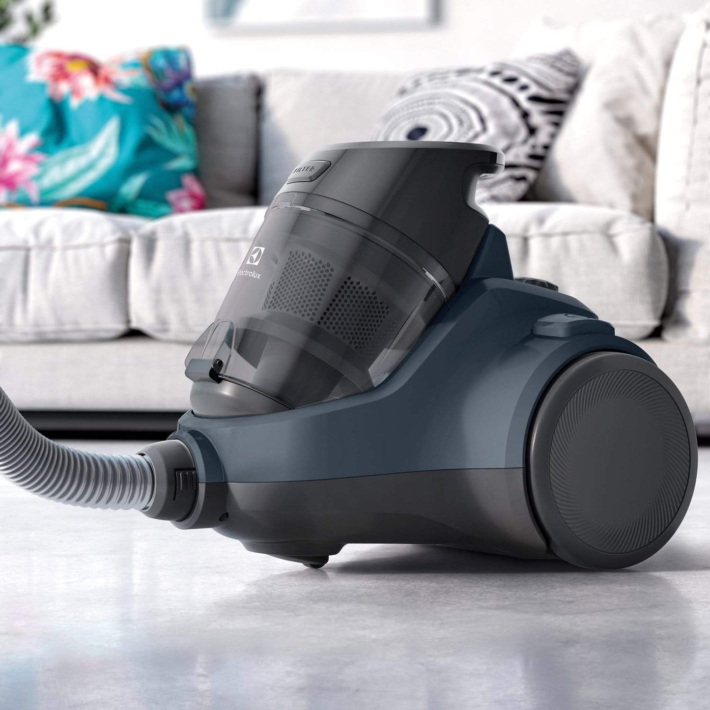 Electrolux Bagless Vacuum Cleaner 2000W 1.8L Dust Capacity - Ec41-2Db